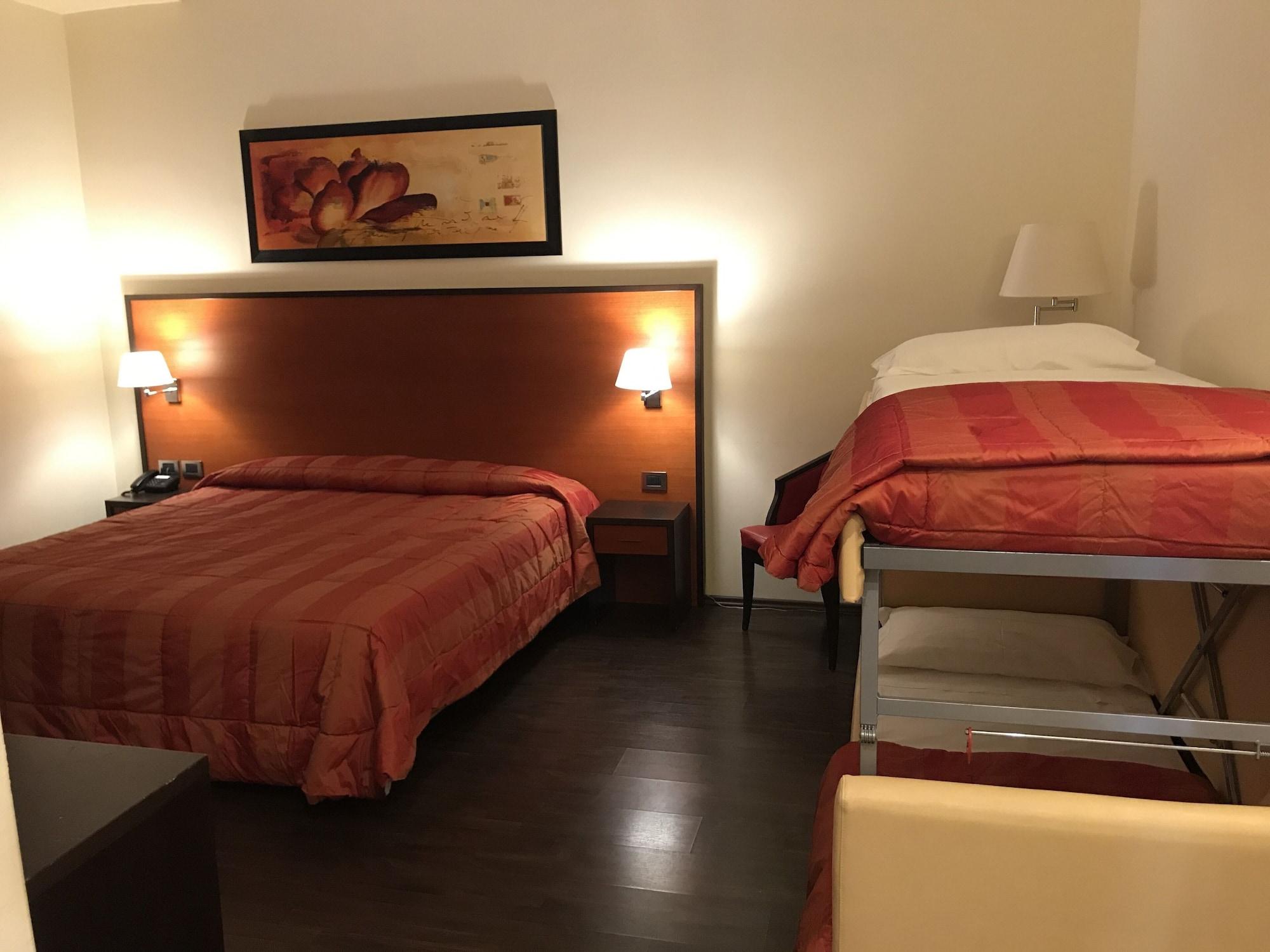 Gullo Hotel Acconia Екстер'єр фото