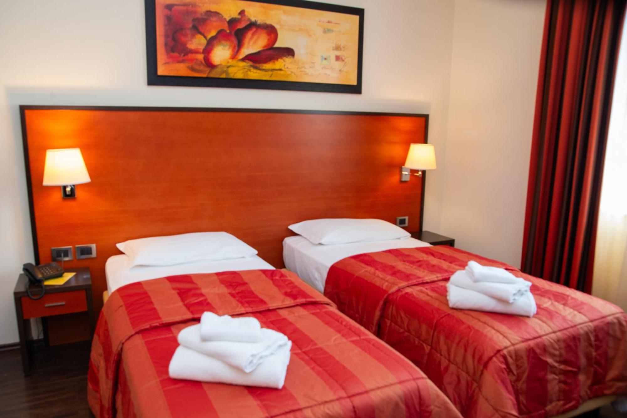 Gullo Hotel Acconia Екстер'єр фото