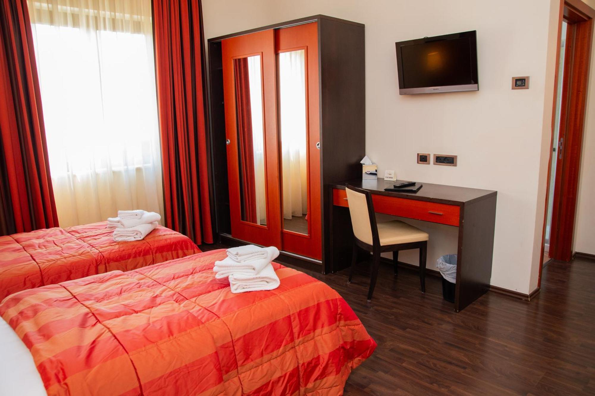 Gullo Hotel Acconia Екстер'єр фото
